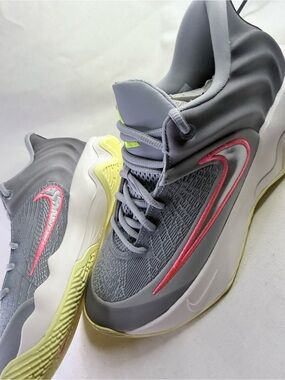 Giannis Immortality 4 Men's Grey Athletic Sneakers with Pink Accent
